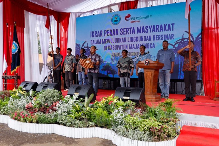 Ratusan Petani Tebu Ikrar Anti Narkoba