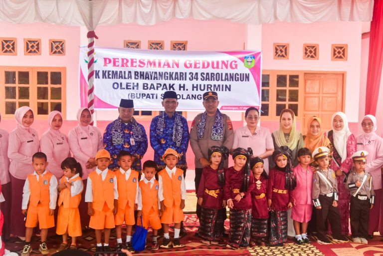 Bupati Sarolangun Resmikan Pembangunan TK Kemala Bhayangkari