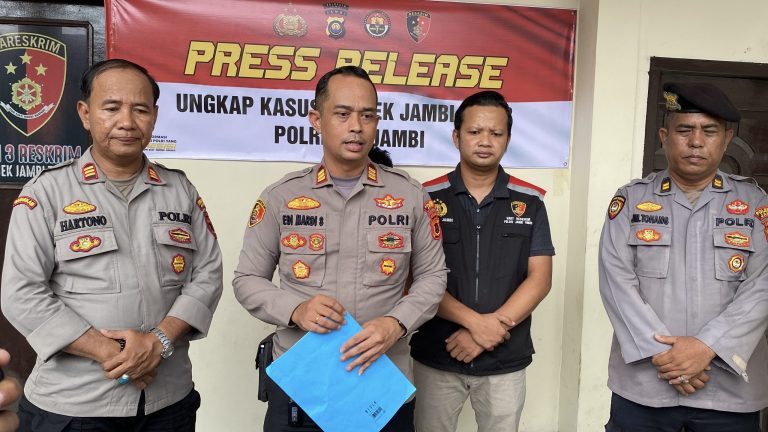 Warga Sumbar Ditangkap Usai Bongkar Kloset di Bakal Gedung Bank Jambi