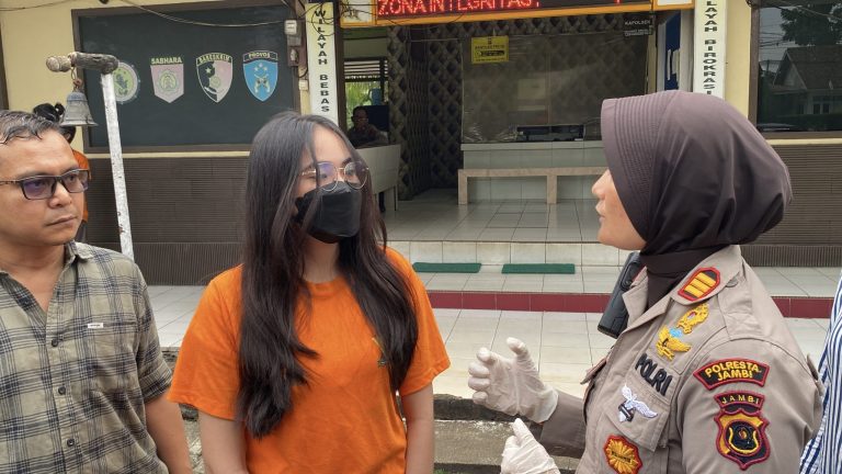 Gelapkan Uang 81 Juta Dalam Sebulan, Pekerja Tempat Hiburan Malam di Jambi Ditangkap Polisi