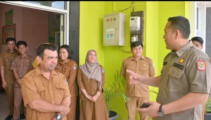 Sidak Kantor Dinas Kesehatan, Bupati Merangin Berang Lihat Lingkungan Kotor