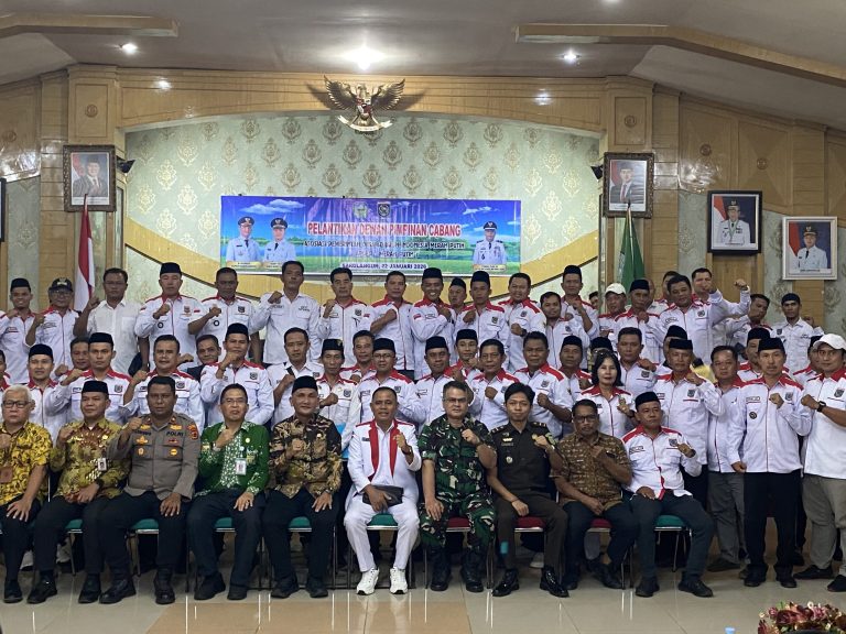 Bupati Sarolangun Harapkan Pengurus APDESI Merah Putih Bertugas Dengan Baik