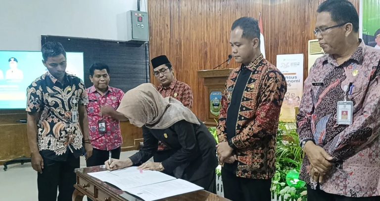 Ikuti Forum Konsultasi Publik, Waka l DPRD Sarolangun Minta Selaraskan Aspirasi Masyarakat